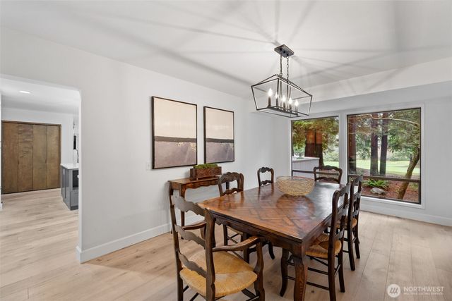 21845 NE 30th Place, Sammamish, WA 98074