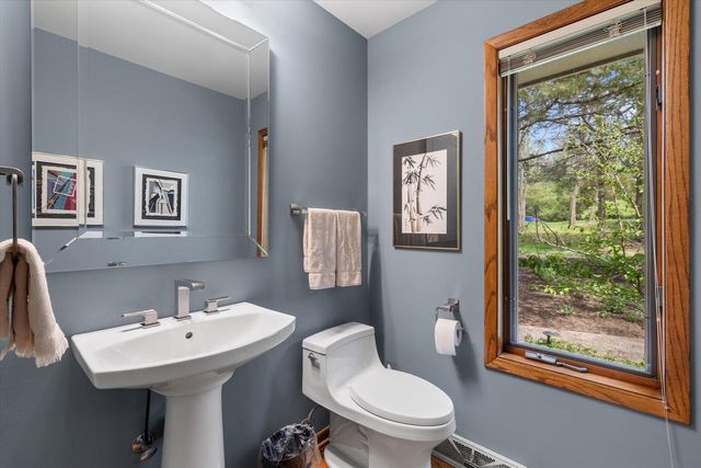1161 Lost Woods ROAD, Summit, WI 53066