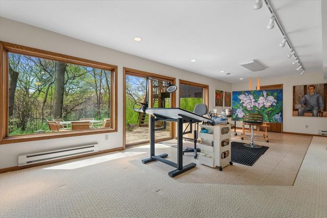 1161 Lost Woods ROAD, Summit, WI 53066