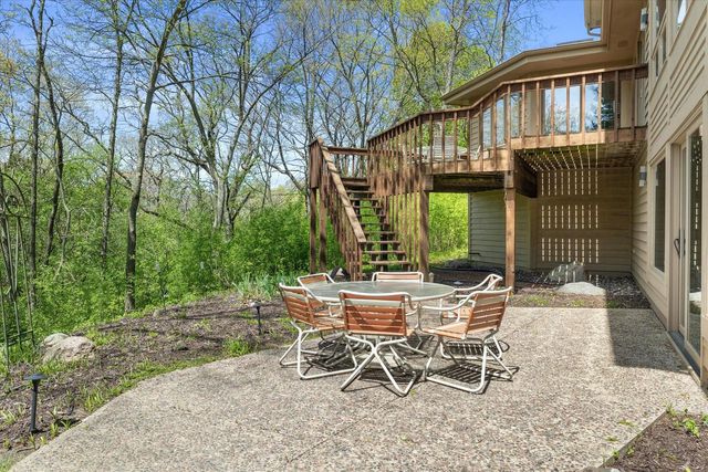 1161 Lost Woods ROAD, Summit, WI 53066
