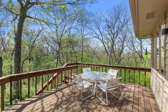 1161 Lost Woods ROAD, Summit, WI 53066