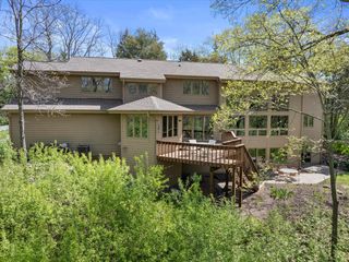 1161 Lost Woods ROAD, Summit, WI 53066
