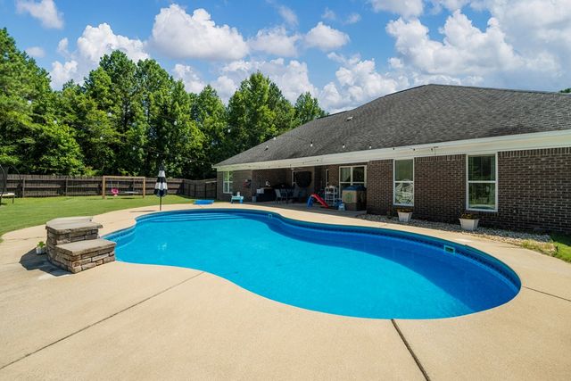185 E Straight Street, Waverly Hall, GA 31831