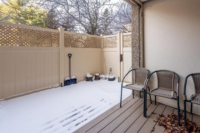 250 Hammond Pond Parkway 213S, Newton, MA 02467