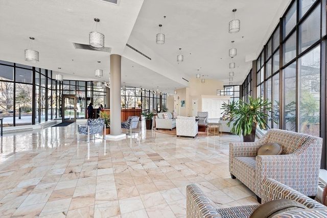 250 Hammond Pond Parkway 213S, Newton, MA 02467