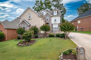 15 Bristol Court, Little Rock, AR 72211
