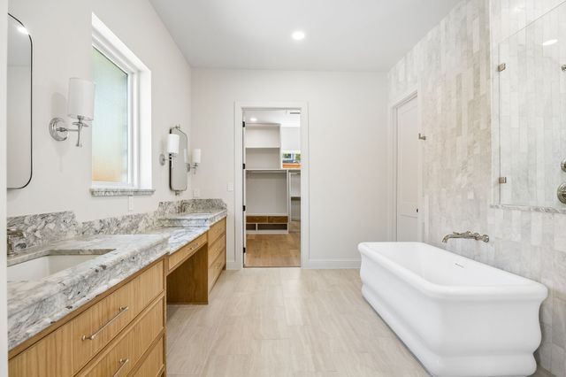 6250 Palo Pinto Avenue, Dallas, TX 75214