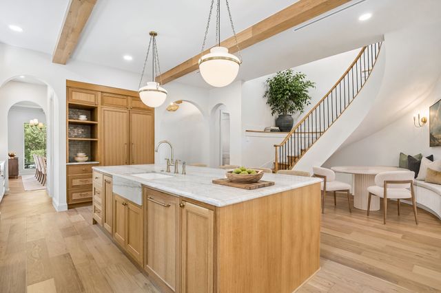 6250 Palo Pinto Avenue, Dallas, TX 75214