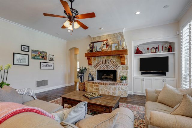 8491 Canyon Crossing, Lantana, TX 76226