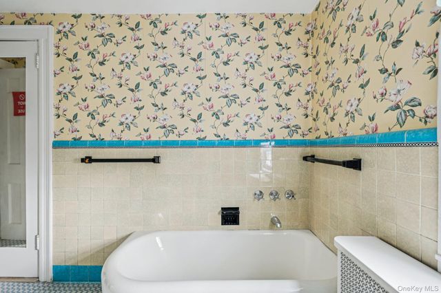 167 Kensington Road, Garden City, NY 11530