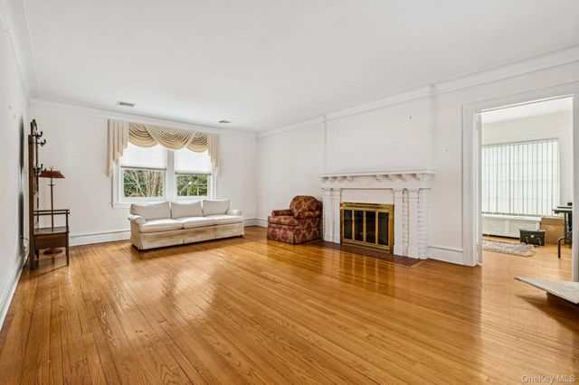 167 Kensington Road, Garden City, NY 11530