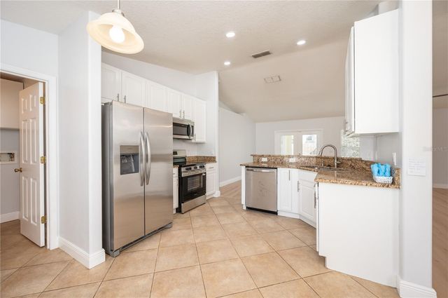 1831 OAKGROVE AVENUE, Deltona, FL 32725