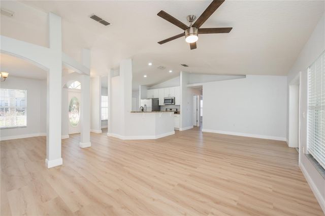 1831 OAKGROVE AVENUE, Deltona, FL 32725