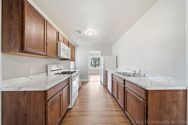 250 S Richmond Avenue, Tulsa, OK 74112