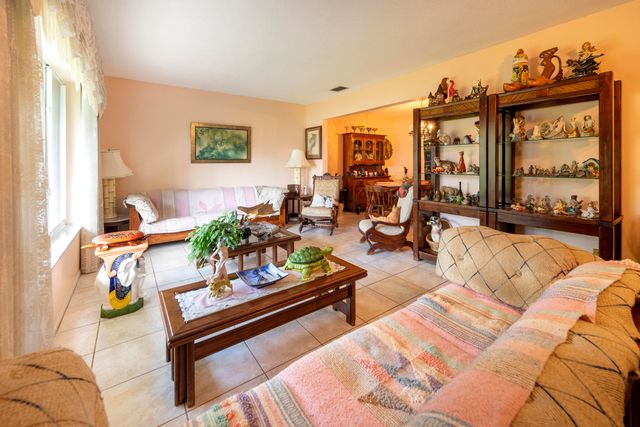 7321 NW 14th Street, Plantation, FL 33313