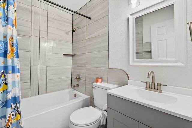 670 Polaris Boulevard SE, Rio Rancho, NM 87124