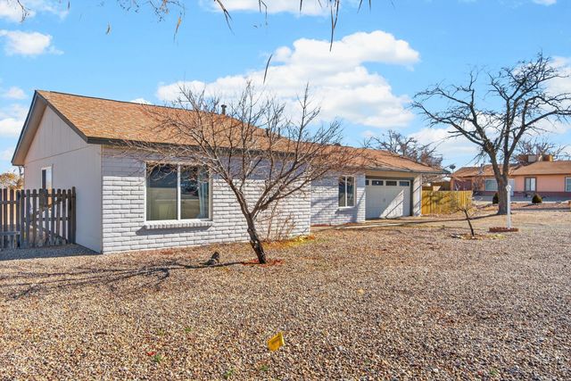 670 Polaris Boulevard SE, Rio Rancho, NM 87124