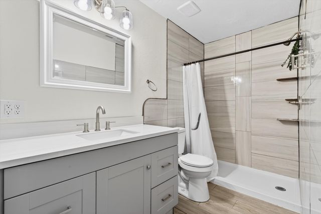 670 Polaris Boulevard SE, Rio Rancho, NM 87124