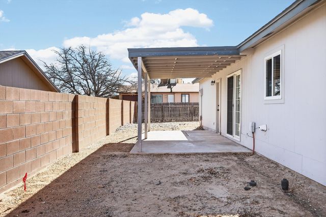 670 Polaris Boulevard SE, Rio Rancho, NM 87124