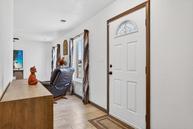 670 Polaris Boulevard SE, Rio Rancho, NM 87124