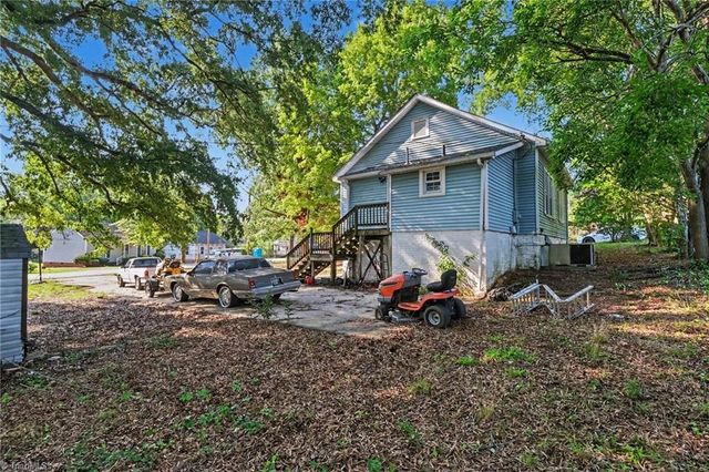 1005 Ava Street, Burlington, NC 27215