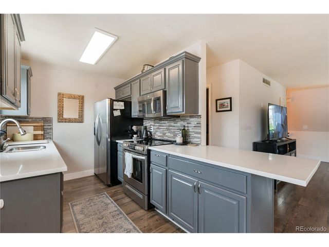 10651 Newcombe St, Broomfield, CO 80021