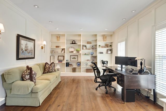 6490 S OAK SHADOWS CIR, Memphis, TN 38119