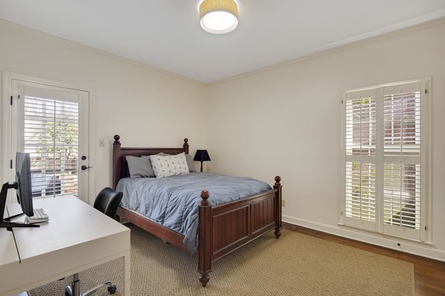 6490 S OAK SHADOWS CIR, Memphis, TN 38119