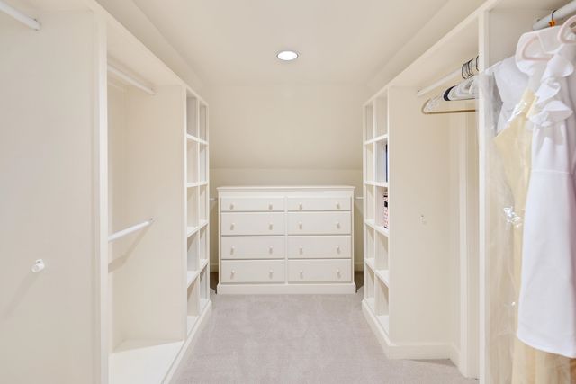 6490 S OAK SHADOWS CIR, Memphis, TN 38119