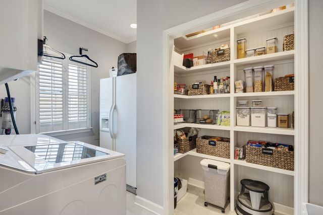 6490 S OAK SHADOWS CIR, Memphis, TN 38119