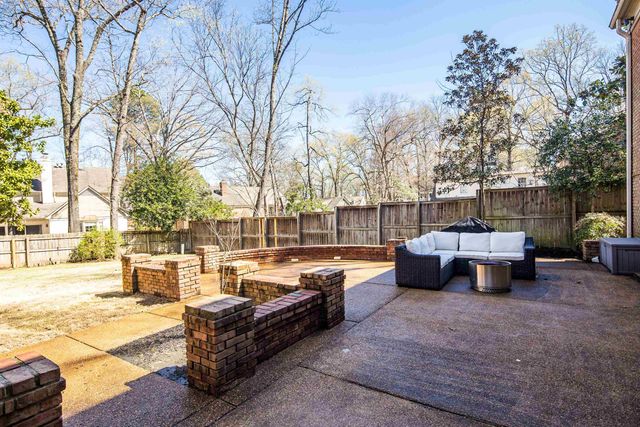 6490 S OAK SHADOWS CIR, Memphis, TN 38119