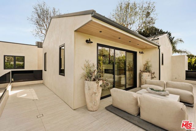 11937 Addison Street, Valley Village, CA 91607