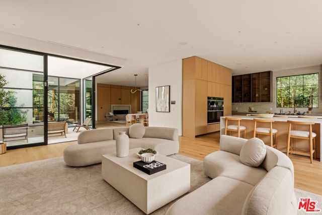 11937 Addison Street, Valley Village, CA 91607