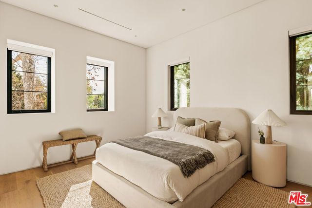 11937 Addison Street, Valley Village, CA 91607