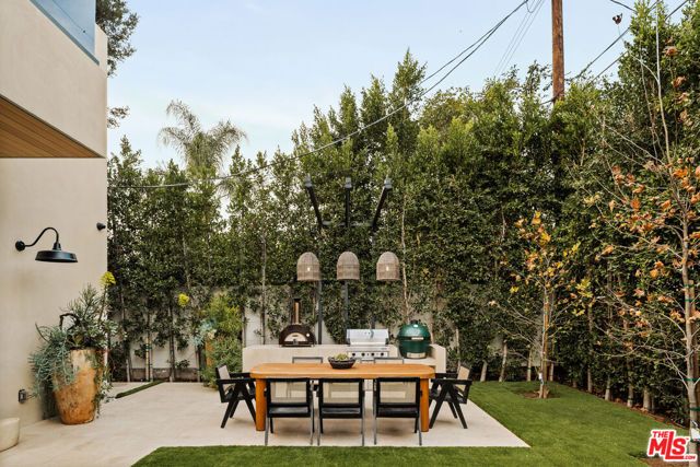 11937 Addison Street, Valley Village, CA 91607