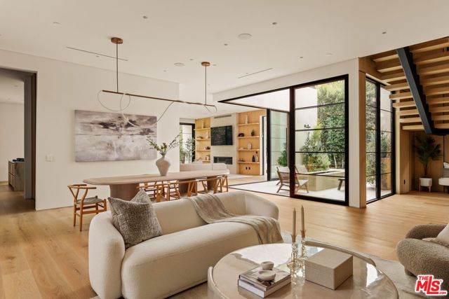 11937 Addison Street, Valley Village, CA 91607