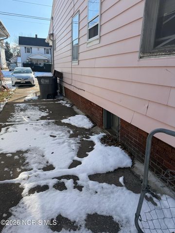 1740 Berdan Avenue, Toledo, OH 43613