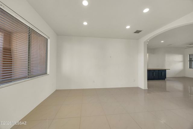 13836 N Silvercreek Place, Oro Valley, AZ 85755