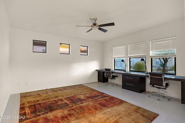 13836 N Silvercreek Place, Oro Valley, AZ 85755