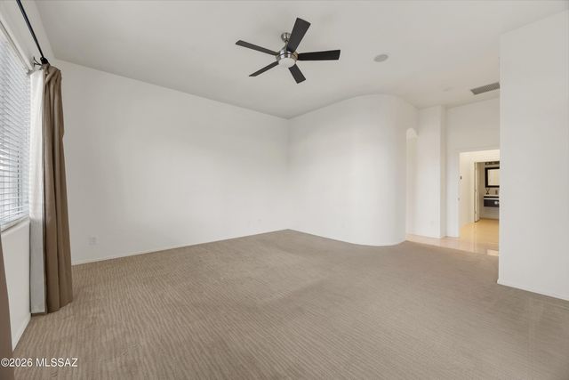 13836 N Silvercreek Place, Oro Valley, AZ 85755