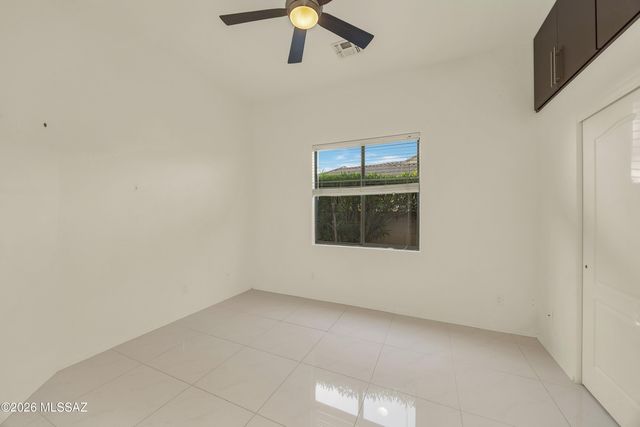 13836 N Silvercreek Place, Oro Valley, AZ 85755