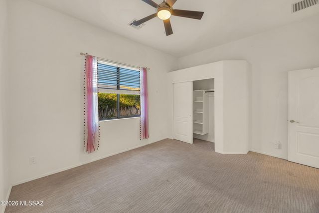 13836 N Silvercreek Place, Oro Valley, AZ 85755