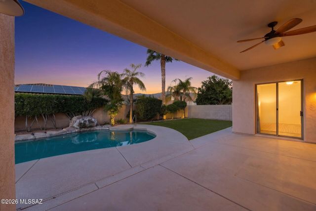 13836 N Silvercreek Place, Oro Valley, AZ 85755