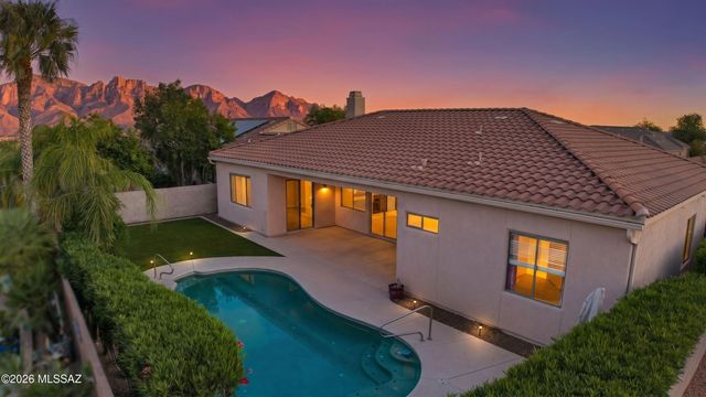 13836 N Silvercreek Place, Oro Valley, AZ 85755
