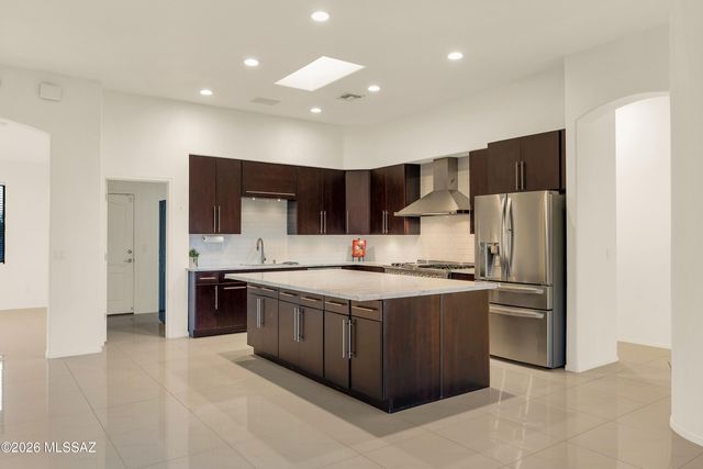 13836 N Silvercreek Place, Oro Valley, AZ 85755