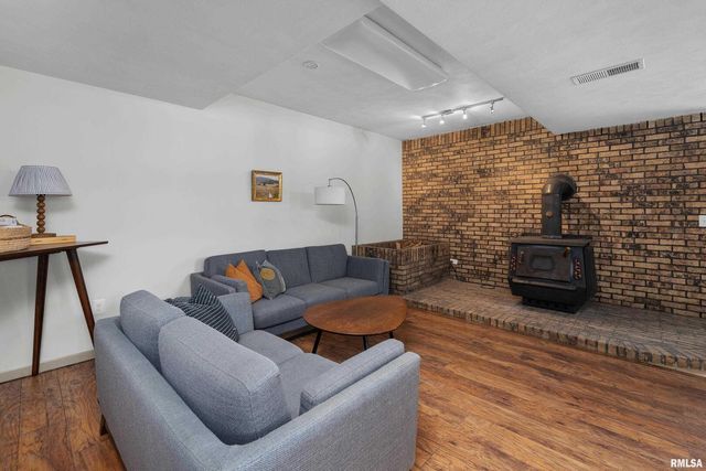 8325 55TH Street, Coal Valley, IL 61240