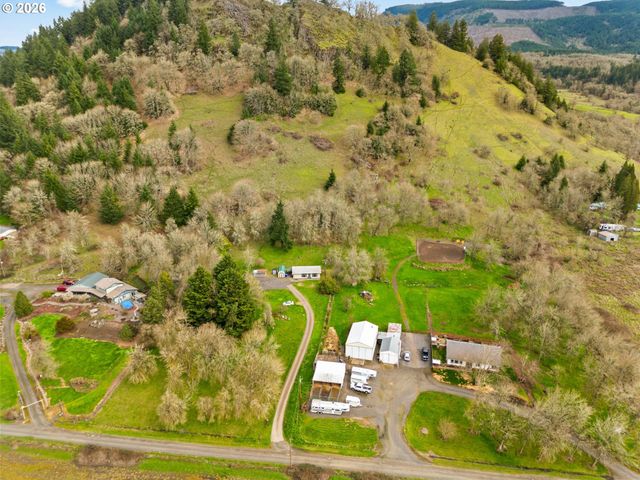 93313 WESTPOINT Rd, Harrisburg, OR 97446