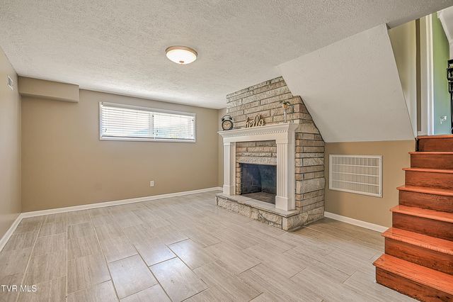 163 Valleyview, Gate City, VA 24251