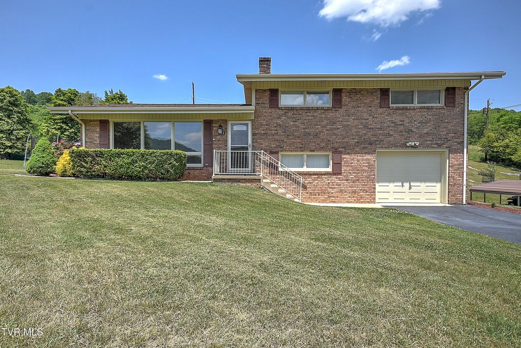 163 Valleyview, Gate City, VA 24251