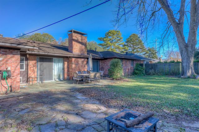 115 Swedes Avenue, Shreveport, LA 71105